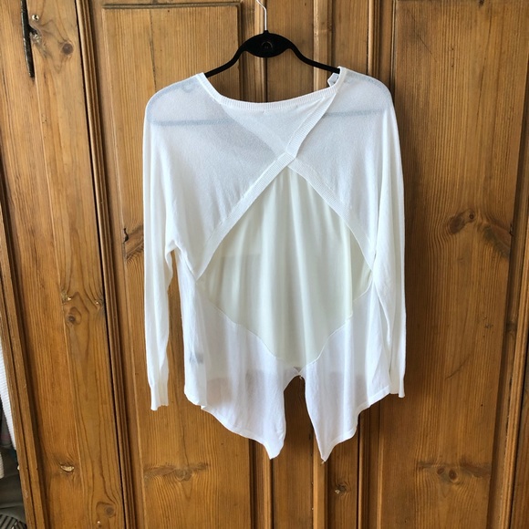 Kerisma a white sweater. Size L. Kerchief flowing design. - Picture 4 of 6